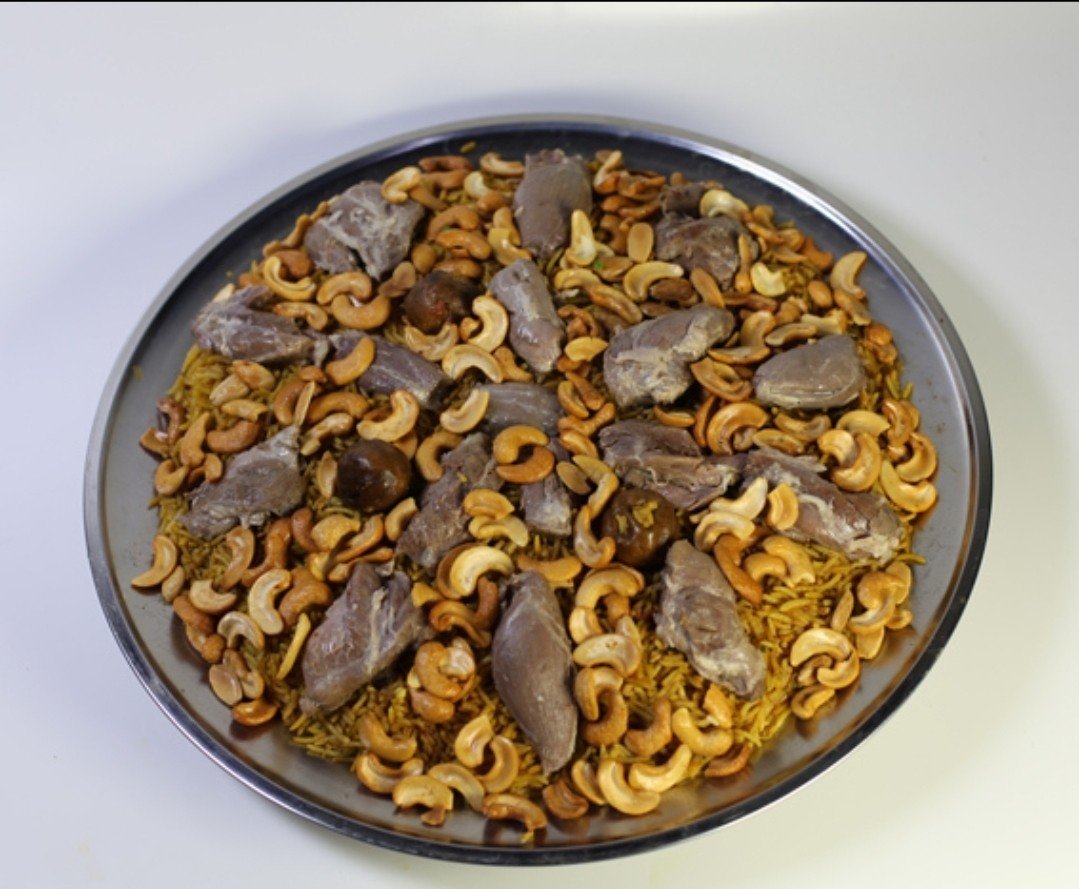 منسف كبسة مع لحمة